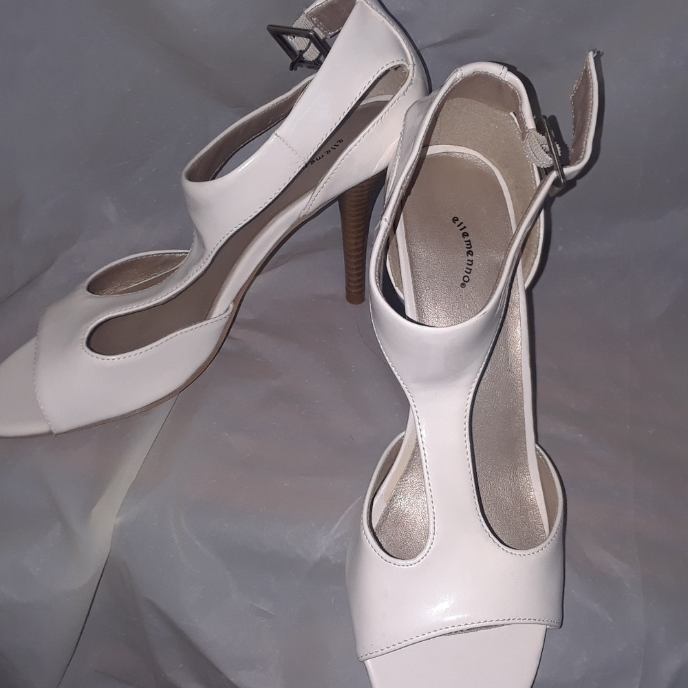 Sandal